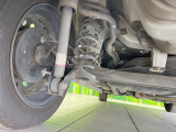お車を安心してお乗りいただく為には、足回りの定期点検が欠かせません。サービスサポート(有償保証)では無料点検もご提供しており、安心のカーライフをお過ごしいただけるサポート体制が整っています。