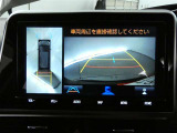パノラミックビューモニターを装備。車両周辺の状況をリアルタイムでしっかり確認できます。