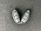 便利なインテリジェントキー2本、車両のアンサーバックも付いていますので、広い駐車場でもどこへ停めたか迷うことが少なくなります。