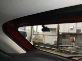 リアにもドライブレコーダーが装備されておりますのであおり運転など万が一の際も安心です。