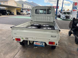 パートタイム4WD 高低二段切替式 (後輪駆動ベース) パワステ エアコン フロア5速MT 走行58592キロ 三方開 アッパーメンバーガード アングロポストプロテクター 荷台マット 中古スタッドレス