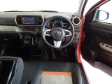 視界良好、操作しやすい運転席です。