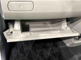 助手席前には実用的な収納、グローブBOXがあります!