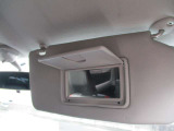 4WD/5速MT/ナビ/TV/バックカメラ/Bluetooth/電動格納ドアミラー/アルミホイール/シートヒーター/キーレス/エアコン/パワーウィンドウ/フロアマット/ドアバイザー