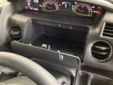運転席側 収納