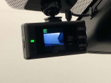 ニュースで流れる【事故の瞬間】【あおり運転】の映像は、ドライブレコーダーが録画しているからです。もしもの時の証拠映像を保存できます。