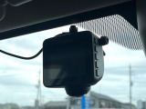 【ドライブレコーダー】ドライブレコーダー装備!走行中はもちろん、あおり運転や事故に遭遇した際、映像で記録し、万一のリスクに備えます。※記録用SDカードはお客様ご自身でご準備いただく必要があります。