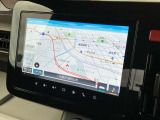 運転席・助手席のどちらからも見やすく、操作しやすい9インチHDディスプレイを搭載。ナビ機能はもちろん、HDMI入力にも対応し、ドライブの楽しさや安心感を高めます。