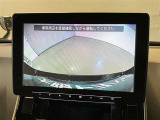 バックギアに入れると、このように後方が映し出されます!最終確認はご自身の目と耳で必ず行ってください!安全第一で♪