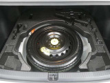 スペアタイヤ付きです!車に常時装備することで、もしもの時の備えとしてすごく安心です♪