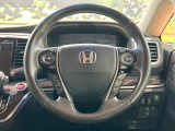 【純正革巻きステアリング】上質な革を使用することで、手にしっかり馴染みとても運転しやすいハンドルです♪