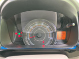 速度や燃料残量など、運転に必要な情報がまとまって表示されるメーターまわりです。表示項目をひと目で確認しやすく、出発前や走行中の状況把握に役立ちます。