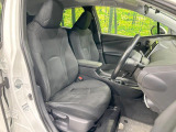 ドライバーによって運転しやすいポジションは異なり、あの車はどうなのか不安なこともありますよね。気になるお車は店頭で乗り込んでご確認いただけます♪