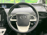 【純正革巻きステアリング】上質な革を使用することで、手にしっかり馴染みとても運転しやすいハンドルです♪