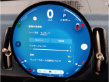 MINIのメーターパネルは円をコンセプトにデザインされております。おしゃれで愛嬌のあるMINI独自のデザインに惹かれる方は数多くいらっしゃいます。