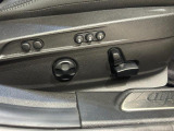 メモリ機能付きパワーシート。