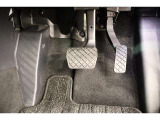 この度は数ある中から弊社認定中古車をご覧いただき誠にありがとうございます。スペースの都合上、店舗で展示していない場合がございますの事前にお問い合わせくださいませ。