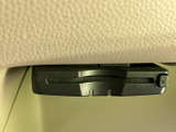 カードを使った料金所の通過に便利なETC車載器を装備しています。高速道路や有料道路を利用する機会のある方に役立ち、スムーズな移動をサポートする装備です。