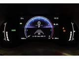 マルチインフォメーションディスプレイ付きのメーターです!エコ運転へ導く多彩な情報を表示してくれます。