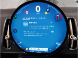 【メーターパネル】最も重要なスピード・メーターとタコ・メーターとを共に同じ位置に最大限の大きさで配置。ドライビング中のドライバーの視線を可能な限り逸らす事無く安心安全なドライビングをしてもらう拘りです