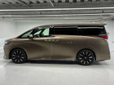 点検・車検・整備・架装など、最新設備の整った自社工場で安心してメンテナンスができます。遠方の方はグループの店舗に併設した整備工場でメンテナンスをお受けすることも可能です。
