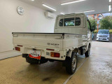 仕上がったお車はすべて自社輸送でスピーディに店舗まで配送いたします。気になるお車は店舗から店舗まで移動もできますのでお気軽にお問い合わせください。