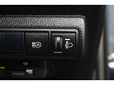 車体が傾いた状態の時にヘッドライトの光の高さを上下に調整することが出来ます!