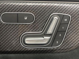 ●メモリー付きパワーシート:あなたに合わせたシートポジションが3つまで登録可能!フルパワーシートだから座席調整も楽々♪お好みのシートポジションで、ストレスないドライブをお楽しみください。