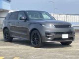 【ブラックエクステリアパック】車両のエクステリア(外装)を黒で統一し、より力強く洗練された印象を与えます。