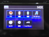 フルセグTV搭載。CD/DVD再生、Bluetoothオーディオに対応しています。
