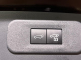 【パワーバックドア】スマートキーや運転席のボタンを押すだけでリアゲートが自動で開閉します!荷物を持っている時や、高い位置にあるバックドアを閉める際に便利な機能です♪