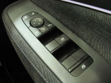 全席パワーウィンドウスイッチ★運転席はワンタッチで開閉可能です♪