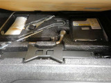 タイヤパンク修理キットが装備されております!