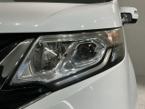LEDヘッドライトは、点灯の瞬間から最大光量を発揮し、突然暗くなるトンネルなどでの安定感を高めます。