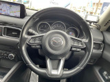 【ステアリングスイッチ】運転中、前方から目線をそらすことなく、オーディオ等の操作が可能な便利機能!安心&快適なドライブを演出してくれます♪