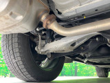 お車を安心してお乗りいただく為には、足回りの定期点検が欠かせません。サービスサポート(有償保証)では無料点検もご提供しており、安心のカーライフをお過ごしいただけるサポート体制が整っています。
