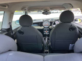 ミニ クーパーSのターボエンジンの力強い加速と、MINIらしい軽快な走りが魅力です。