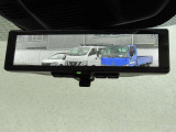 スマートルームミラー★車両後方のカメラ映像をミラー面に移して、いつでもクリアな後方視界を確保します♪