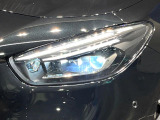 ●LEDヘッドライト:夜間走行時も良好な視界を確保し安心して運転できる高輝度LEDヘッドライトを装備!点灯速度が早く、消費電力も抑えられています。