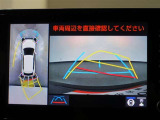 パノラミックビューモニター付きで、車両の周囲を確認することができるので安心できますね♪