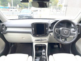 XC40 ウルトラ B4 AWD 4WD 