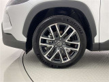 機敏さを引き立てる純正アルミ 225/50 R18 装着!