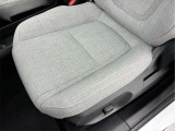 【GLIONグループ GSQUARE広島】の車輌をご覧頂き、誠にありがとうございます。お客様にピッタリなお車を弊社スタッフがご案内させて頂きます。