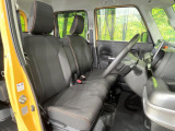 運転席シート廻りは使用感も少なく、良好な状態となっています。丁寧に使われていたことがよくわかりますね。