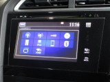 ナビゲーションは純正メモリーナビを装着しております。AM、FM、CD、DVD再生、Bluetooth、フルセグTVがご使用いただけます。初めて訪れた場所でも安心ですね!