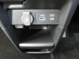 充電ポート(フロント)