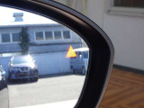 「後側方車両検知警報」付き。斜め後ろから近づく車両を検知したら、ミラーにマークが光り知らせてくれます☆