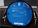 Apple CarPlay対応で、iPhoneのナビゲーションや音楽、通話などを車内ディスプレイから快適に操作。普段使い慣れたスマートフォンの機能を、ドライブでも便利に活用できます。