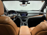 XT5 プレミアム 4WD 