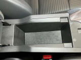 「収納スペース」使いやすい収納を、使いやすい場所に。様々な場所に収納スペースがあり使い勝手も良いので車内もスッキリして綺麗を保てます